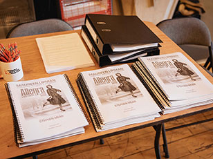 The script  Photo Mark Senior